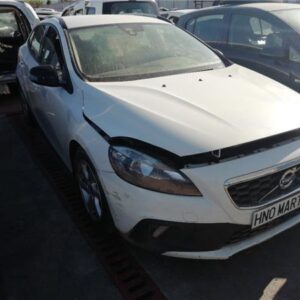 VOLVO V40 CROSS COUNTRY 2.0 D 120cv AÑO 2016 - Imagen 2