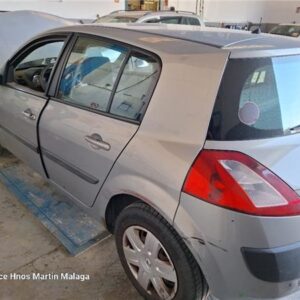 RENAULT MEGANE II AÑO 2005 - Imagen 3